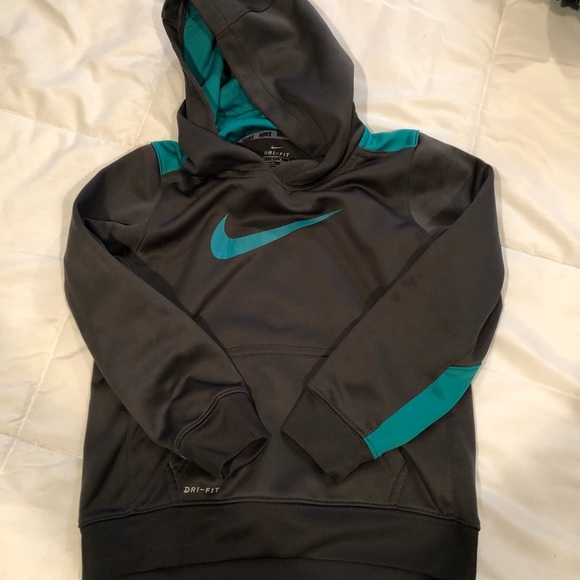 Boys size 7 Hoodies - Picture 3 of 7